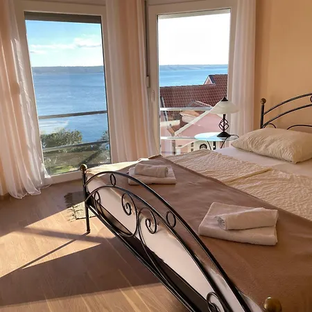 Mebelle Mit Meerblick *