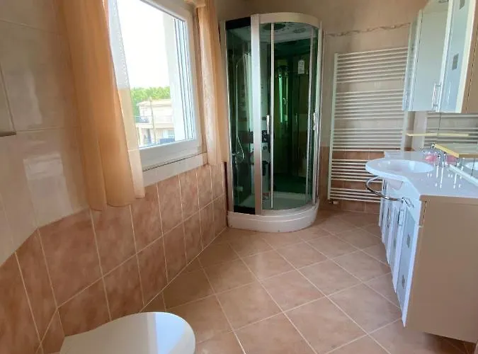 Apartment Mebelle Mit Meerblick Jasenice (Zadar)