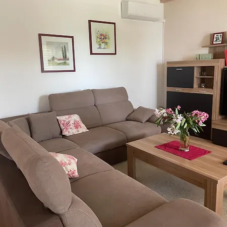 Mebelle Mit Meerblick