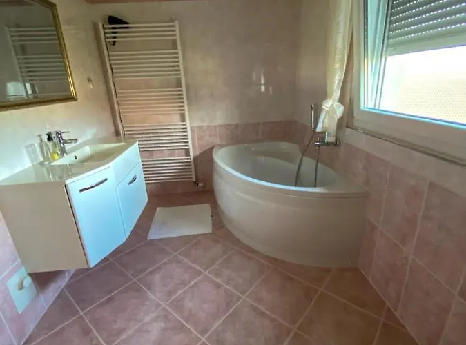 Mebelle Mit Meerblick