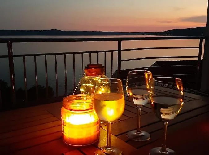 Mebelle Mit Meerblick