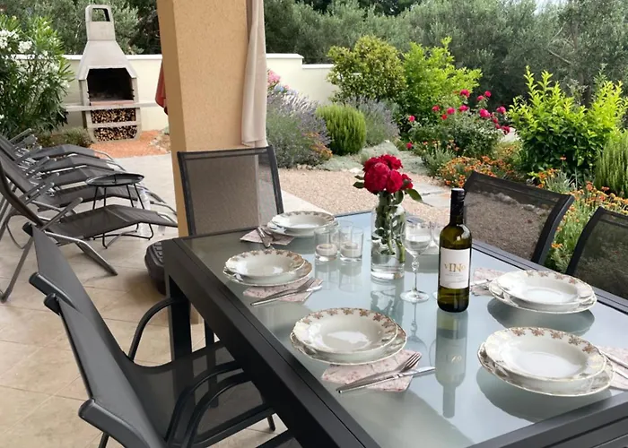 Mebelle Mit Meerblick *